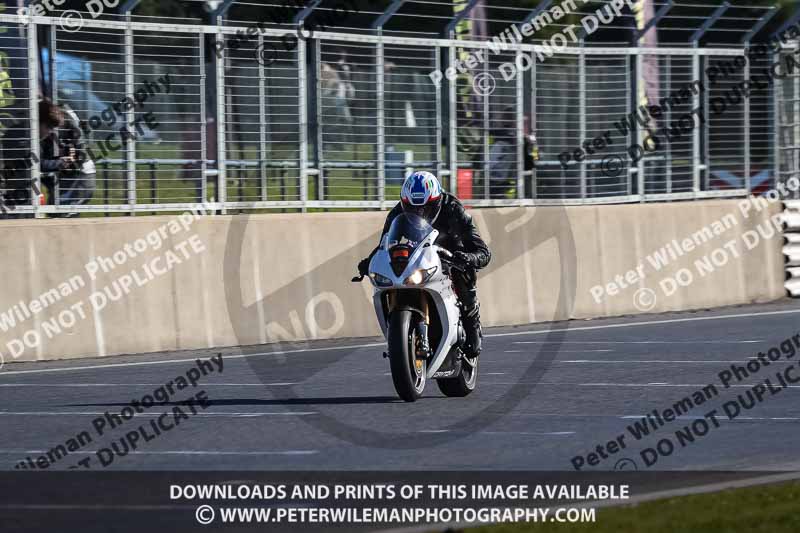 enduro digital images;event digital images;eventdigitalimages;no limits trackdays;peter wileman photography;racing digital images;snetterton;snetterton no limits trackday;snetterton photographs;snetterton trackday photographs;trackday digital images;trackday photos